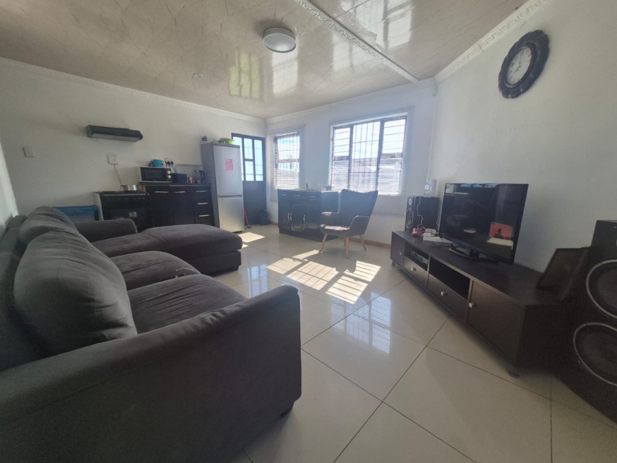 2 Bedroom Property for Sale in Fairview Eastern Cape